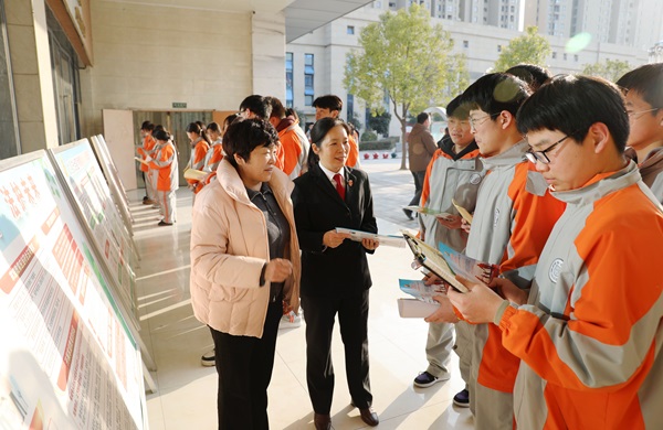 �������ݣ����T(m��n)�{�G ���\���o(h��)�硱