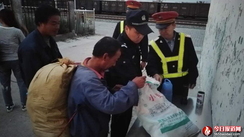 �Dһ  ��(du��)�M(j��n)վ�ÿ����M(j��n)����Ʒ�z��.jpg