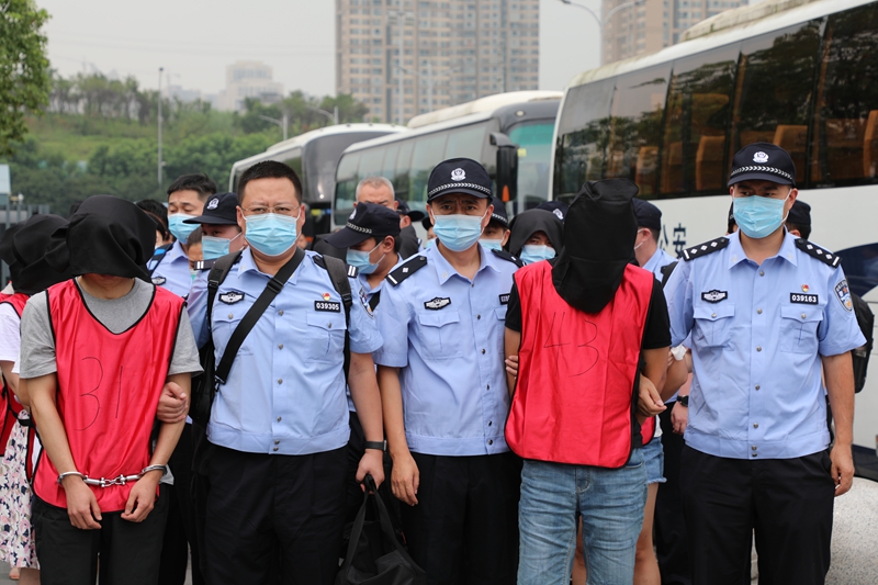 ���������ƫ@�ش�羳�W(w��ng)�j(lu��)ـ�������永���~��100�|��