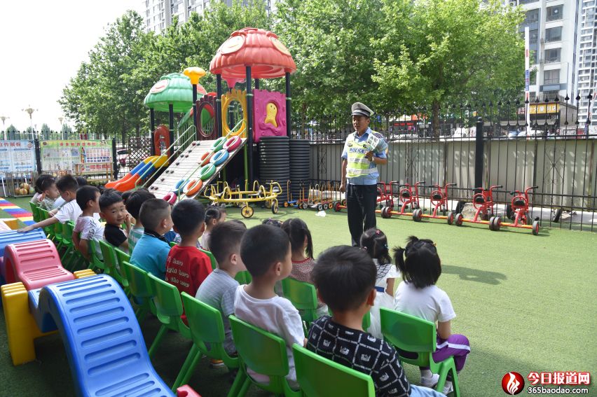 �R�ʽ�������һ����ͯ��(ji��)�����׃��@�_(k��i)չ��ͨ��ȫ����