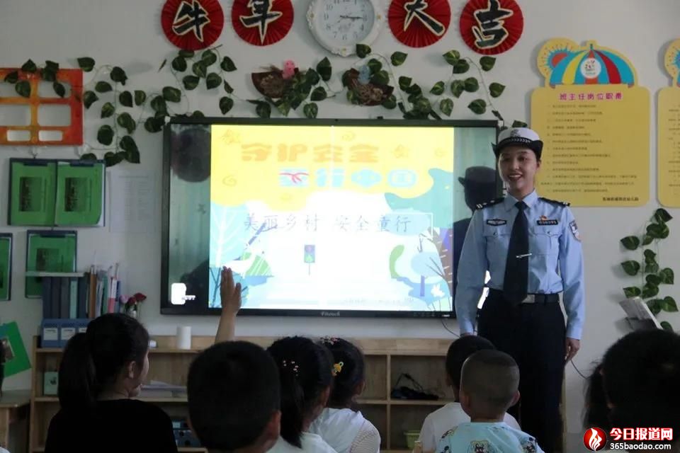  �펽��׌�ü  ��(d��n)��(d��ng)��(zh��ng)��(chu��ng)�ѿ�(j��)�����|�I(y��ng)����֧�(du��)ֱ��һ���(du��)Ů���o(h��)�l(w��i)�(du��)ȫ��������±�������