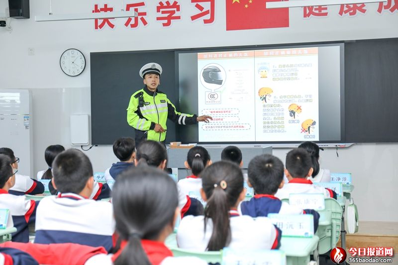 ��ͨ��ȫ�M(j��n)У�@