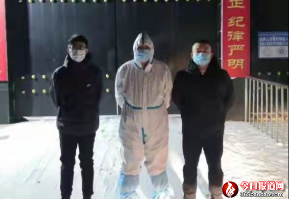 �永���~1200�f���������e�h�����˵�һ��p���ŷ���F(tu��n)��