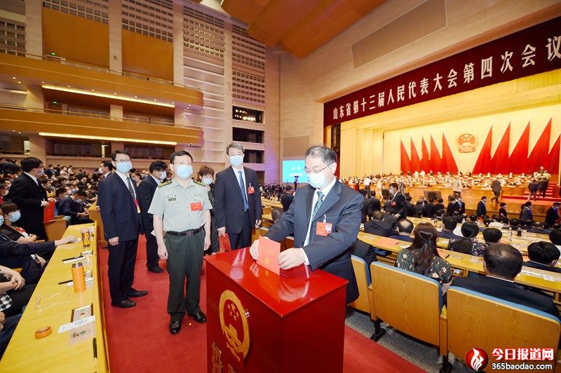 ɽ�|ʡʮ�����˴��ĴΕ�(hu��)�h�����]Ļ   �����x���ֲ��vԒ ��ɽܮ�(d��ng)�xʡ�L(zh��ng) ��־����|���ϯ