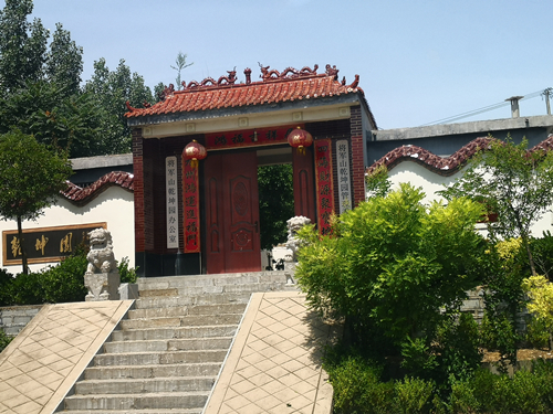 ɽ�|��ˮ���ȼٴ�׃�`��Ĺ�ؼ��е�