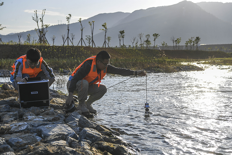 ���ٍ{ˮ���м~���O(sh��)�p�~�����o����ˮ���B(t��i)