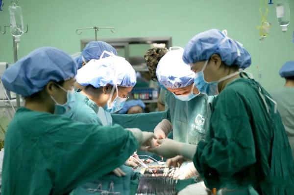 Σ��������һŮ�ӑ���36��̥���m��(n��i)�����Ѫ��7���t(y��)��ҹ��(zh��n)6С�r(sh��)���ݡ�������(zh��ng)�Z��(zh��n)��