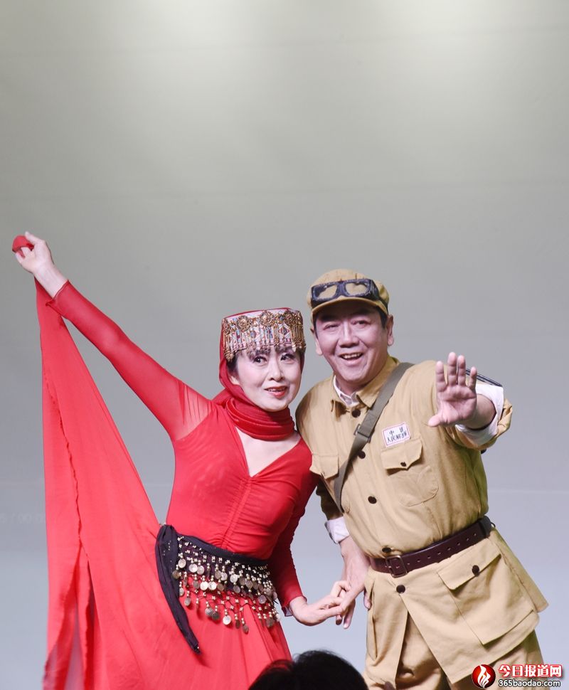 �������������Т���A�� �����cף��Т���Aˇ�g(sh��)�F(tu��n)܊�˾㘷������һ����ʢ��Ļ