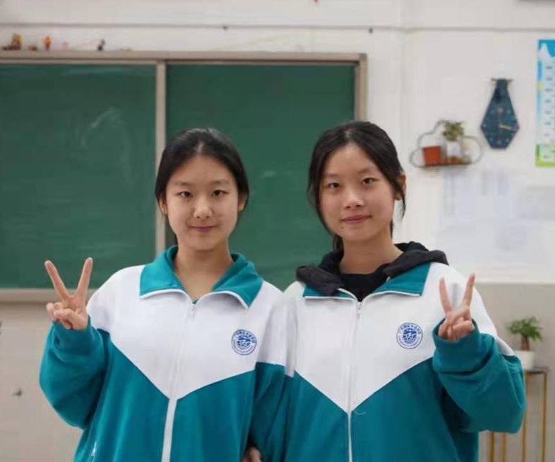 �V��ͬУ��Ů���������A(y��)�������ø߿�ֱͨ��У���кη�����