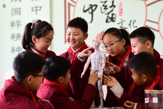 ���t(y��)�Ļ���(r��n)�����`