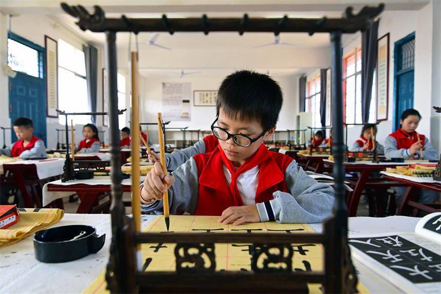 �����f�d��������ͯ�� ī���hУ�@