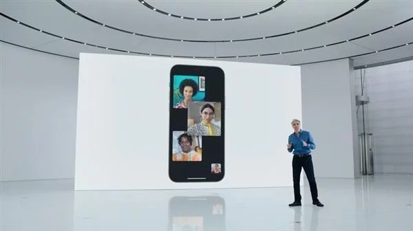    iOS 15��ʽ�l(f��)�����״��c��׿�֙C��ͨ