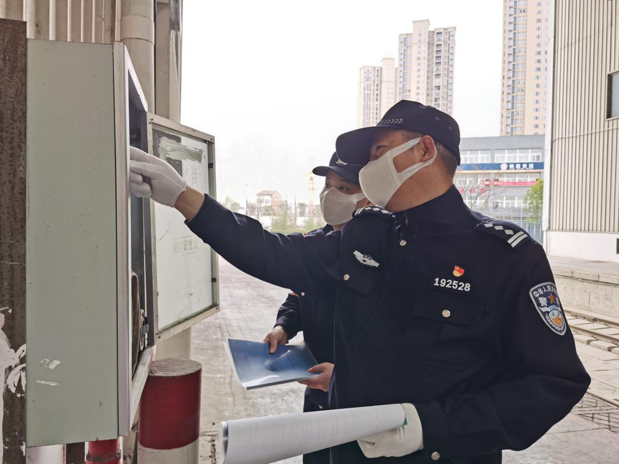 60�q���F�������ա����ύ���������δ�����қ]��(zh��n)����