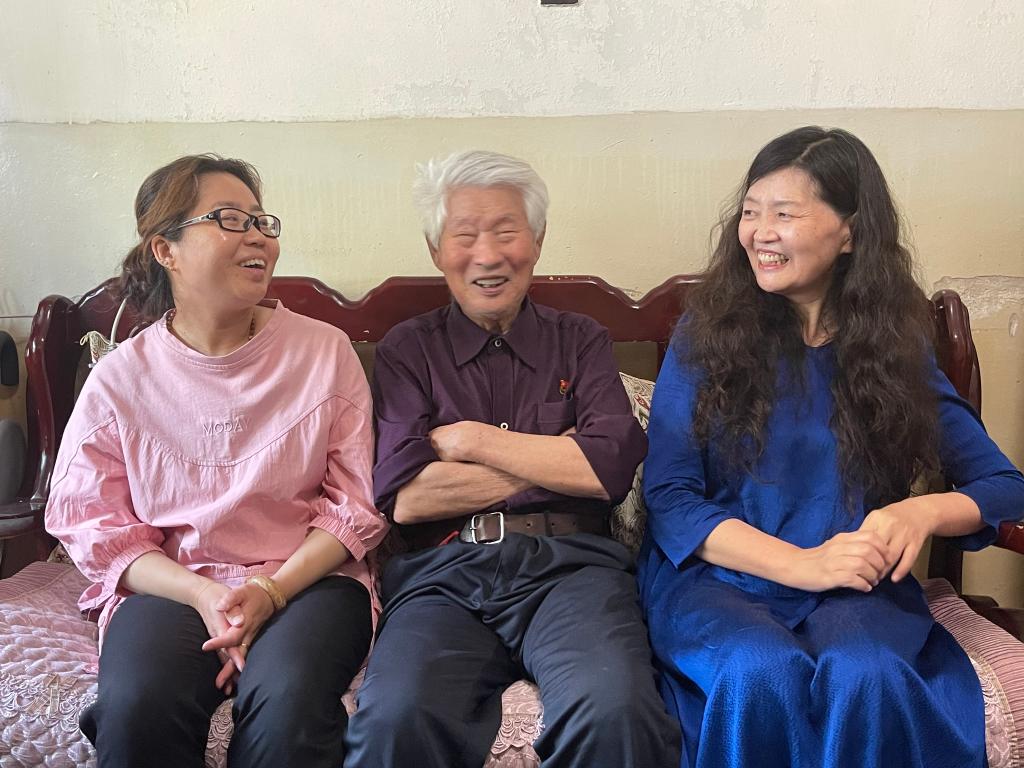 һ����䓡� �������ꡱ����һλ�ϰ���˵ļ�ͥ��(c��)��