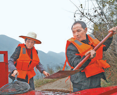 �R�a����Ƚ��Ӣ��D�x��(w��)Ѳ����ʮ���d���� ��׌�����҈@�����á����v����һ݅��һ���£�