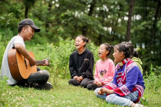 �@Ⱥ����Ҫ�ϴ�����������?y��u)�ɶ���С��椡��?/><span></span><em>�@Ⱥ����Ҫ�ϴ����ˣ�����?y��u)�ɶ���С��?/em></a></li>
<!----></ul>
<ul class="text_list_f13">
<!---->
<li><a href="/rw/wmsb/2025-02-02/26442.html" target="_blank">���ϴ��������uԊ����Ӌ�����鴺��(ji��)�������@ЩԊ</a></li>
<!---->
<li><a href="/rw/wmsb/2025-01-25/26418.html" target="_blank">�@Ⱥ����Ҫ�ϴ�����������?y��u)�ɶ���С��椡��?/a></li>
<!---->
<li><a href="/rw/wmsb/2025-01-23/26404.html" target="_blank">�ؑc�����ɂ����Ӕ[���ċ��������� �������������������ЕrҲ��</a></li>
<!---->
<li><a href="/rw/wmsb/2025-01-19/26394.html" target="_blank">߅�����ϵ����p����ҹ�ˡ���������ֻ�о����Ĺ���</a></li>
<!---->
<li><a href="/rw/wmsb/2025-01-11/26370.html" target="_blank">���L�T��ǧ��Ŀ��򠔠����@һ��������Ҳ���Ҹ���������ȥ����</a></li>
<!---->
<li><a href="/rw/wmsb/2024-11-11/26167.html" target="_blank">����߅���̡��ᬔ��18�f����Ѳ߅·��53�d�҇���</a></li>
<!---->
<li><a href="/rw/wmsb/2024-10-31/26116.html" target="_blank">90�����85�|���ҵǺ����ٸ���������У�ˌW(xu��)���ك|�̘I(y��)���棡</a></li>
<!---->
<li><a href="/rw/wmsb/2024-10-19/26094.html" target="_blank">68�q���ľW(w��ng)���������������Ԫ ��ľ���D(zhu��n)�оW(w��ng)��6����40��</a></li>
<!---->
</ul>
</div>
</dd>
</dl>
</div>


<!--���ʌ��}-->
<div   id="9xhh9lj"   class="hot">
<dl class="tbox">
<dt><a class="more" target="_blank" href="/xinwen/xztf/"></a><strong>�F(xi��n)��.ͻ�l(f��)</strong></dt>
<dd class="mla">
<ul class="text_list_f13">
<!---->
<li><a href="/xinwen/xztf/2025-02-22/26480.html" target="_blank">ɽ�|̩���|ƽ��9��3���ش��·��ͨ�¹��{(di��o)���湫��</a></li>
<!---->
<li><a href="/xinwen/xztf/2025-02-22/26479.html" target="_blank">ɽ�|̩���|ƽ��9��3���ش��·��ͨ�¹��{(di��o)���湫��</a></li>
<!---->
<li><a href="/xinwen/xztf/2025-02-01/26434.html" target="_blank">������ײ�C(j��)����𡭡�4��4���w�C(j��)ʧ�����������h�ֳ�������</a></li>
<!---->
<li><a href="/xinwen/xztf/2025-01-24/26410.html" target="_blank">����ɼ���؅^(q��)��ɽ��������ӡ���1.8�f����ӵ����x֪ͨ</a></li>
<!---->
<li><a href="/xinwen/xztf/2025-01-23/26401.html" target="_blank">����+��ѩ��δ�����촺�\(y��n)���l(xi��ng)Ҫ���⣬ȫ�����һ�[</a></li>
<!---->
<li><a href="/xinwen/xztf/2025-01-18/26386.html" target="_blank">�r�������������ձ��ٰl(f��)���ش���𡱾��棺��������80%</a></li>
<!---->
<li><a href="/xinwen/xztf/2025-01-18/26385.html" target="_blank">������󷶇���ѩ���R�ϵ��Lɳ��</a></li>
<!---->
<li><a href="/xinwen/xztf/2025-01-11/26379.html" target="_blank">ȫ�����ε����܂��ˆT</a></li>
<!---->

</ul>
</dd>
</dl>
</div>
</div>
</div>
<span id="t9lrz9x"    class="blank15"></span>

<!--β�� -->
<div   class="flbp7tj"   id="footer">
<!--
<span id="7hhndjr"    class="footnav">
<a href="/" style="background:none">�W(w��ng)վ���</a>
<a href="/news/">��</a>
<a href="/fangchan/">���a(ch��n)</a>
<a href="/qiche/">��܇</a>
<a href="/caijing/">ؔ��(j��ng)</a>
<a href="/tiyu/">�w��</a>
<a href="/yule/">�ʘ�</a>
<a href="/wenhua/">�Ļ�</a>
<a href="/jiaoyu/">����</a>
<a href="/keji/" >�Ƽ�</a>
<a href="/junshi/">܊��</a>
<a href="/lvyou/">����</a>
<a href="/jiankang/">����</a>
<a href="/baoliao/">��ʳ</a>
<a href="/cehua/">����</a>
<a href="/meishi/">�߄�</a>
<a href="/pic/">�DƬ</a>
<a href="shipin/">ҕ�l</a>
</span>-->
<span id="p9pnlhf"    class="footright"></span>
<a class="goHome" href="#" target="_self">����픲�</a>
</div>
<span id="7h9hpxn"    class="blank15"></span>
<div   id="pt9lbdr"   class="foot_n">
<a href="/" target="_blank">������Ϣ�e������</a>  <span id="rnd9z9r"    class="c-red"><a href="#" target="_blank">�W(w��ng)��Ͷ��</a></span><br>
<span id="nbzphpz"    class="dbLine"></span>
<a href="/about/about.html">�P(gu��n)�ڱ�վ</a> | <a href="/about/ads.html">�V�����(w��)</a> | <a href="/about/sm.html">��؟(z��)����</a> | <a href="/about/job.html">��Ƹ��Ϣ</a> | <a href="/about/lx.html">(li��n)ϵ�҂�</a><br>
<a href="" target="_blank">���Ո���W(w��ng)</a> ���(qu��n)���� Copyright(C)2005-2016

<a  target="_blank" class="foottext"> ��ICP��16043527̖-1</a>
<img src="http://www.beian.gov.cn/img/ghs.png" style="width:15px;height: 15px;"> 	<a target="_blank"  style="display:inline-block;text-decoration:none;height:20px;line-height:20px;"><img src="" style="float:left;"/><p style="float:left;height:20px;line-height:20px;margin: 0px 0px 0px 5px; color:#000;">�����W(w��ng)���� 37010402000660̖</p></a>

<script type="text/javascript">var cnzz_protocol = (("https:" == document.location.protocol) ? " https://" : " http://");document.write(unescape("%3Cspan id=