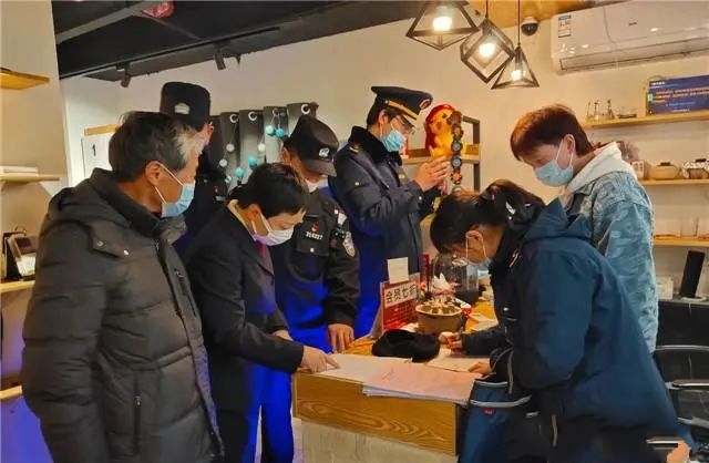 ˽��ӰԺ��O(ji��n)��ä�^(q��)��13�qŮ���;W(w��ng)�Ѱl(f��)���P(gu��n)ϵ