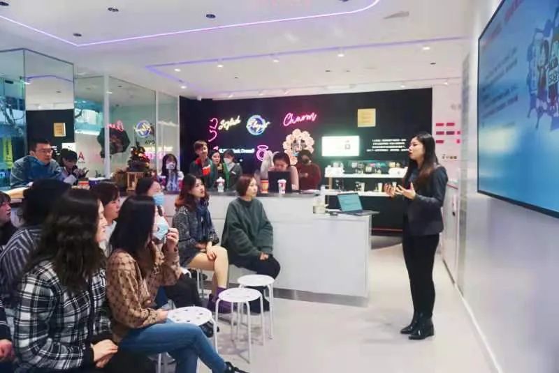 42�f�l��Ҋ �DŮ��(qu��n)�汣�Ϸ������ޡ�����ӑՓ�L��