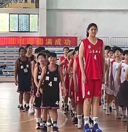 226cm��14�qŮ������׷ƽҦ�������Ի@�±���42�֣��W(w��ng)�ѣ��@�ǽ��S�����