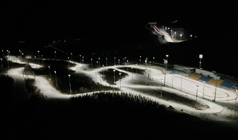 �o���_(k��i)ِ����(gu��)��ԽҰ��ѩ���Ĝ�(zh��n)��;w