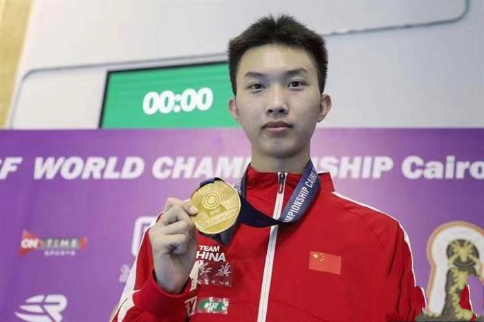 �ӱ���00��С��������2022�����(���֘�)���\ِ�B�Z����