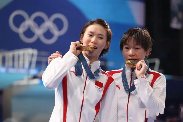 �V�|���Ľ���ȫ�t�ȳɹ��l(w��i)��Ů��10�����_(t��i)���ƣ����ϫժ�y