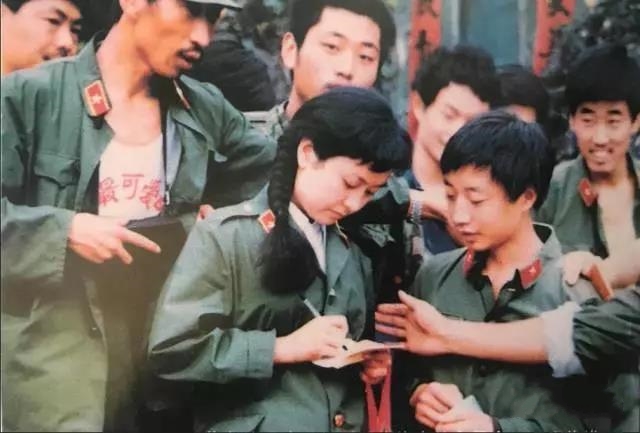 ��������������ɽǰ��ꇵ��Ϟ��������ĸ�