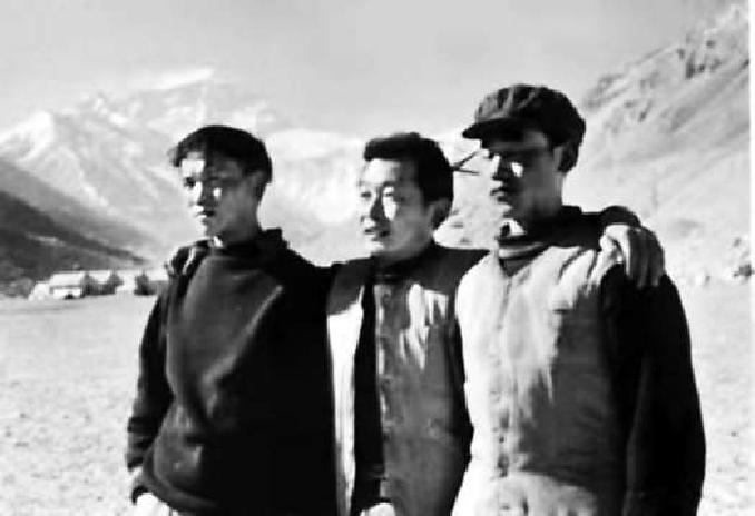 �]�е��?sh��)����Ӣ�?/><span></span><em>�]�е��?sh��)����Ӣ�?/em></a></li>
<!---->
<li><a href="/wh/jiuwen/2022-03-20/22711.html" target="_blank"><img src="http://m.foryouworld.com/d/file/wh/jiuwen/2022-03-20/c3400f19269d0887e1d8f93bf774f744.jpg" alt=