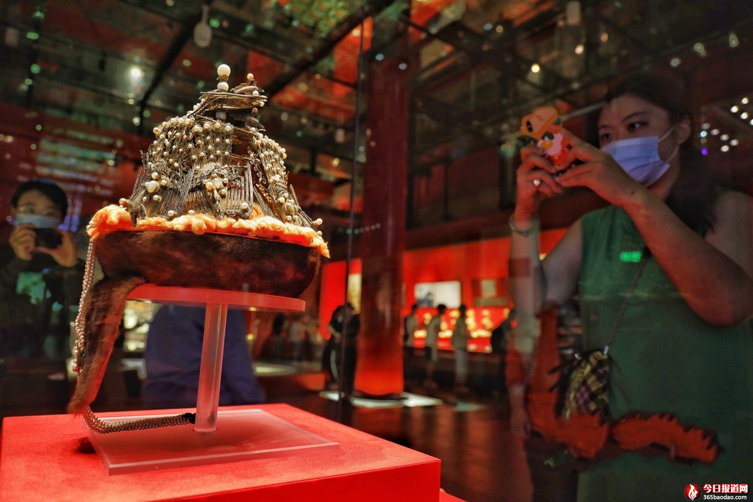 ����ʮ�����Ͻ���600�q��չ�����_Ļ