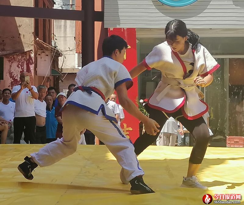  ����ӿȪ������(m��ng)�ش��^�����y(t��ng)�Ļ�����չ���ڝ�(j��)���״��e��