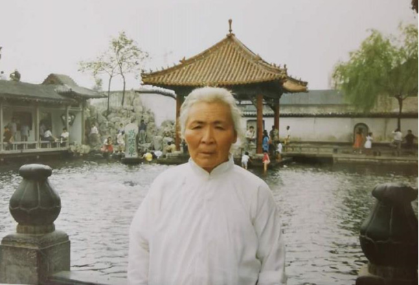        ����ĸ�H��ǧ�x ���������������댦���f��һ�İl(f��)����