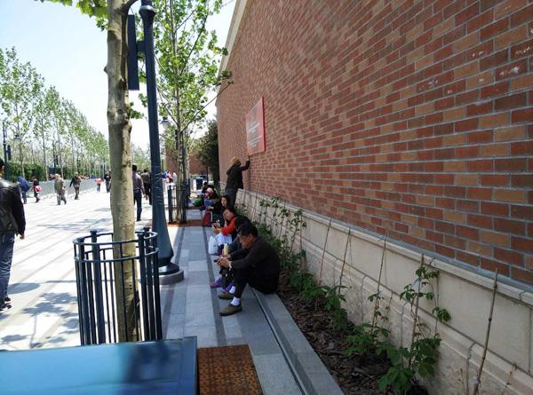 �Ϻ���ʿ��]�I�I(y��)�ѡ��D���� �VȪˮ10Ԫһƿ