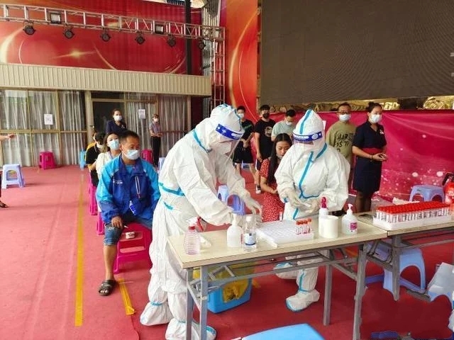 ��������8����Ⱦ����һ���(n��i)�F(xi��n)�������飡�������������